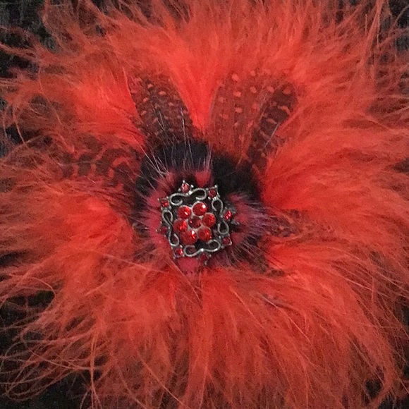 ONE OF A KIND HAND MADE PILLOW BLK NWOT - Picture 5 of 8